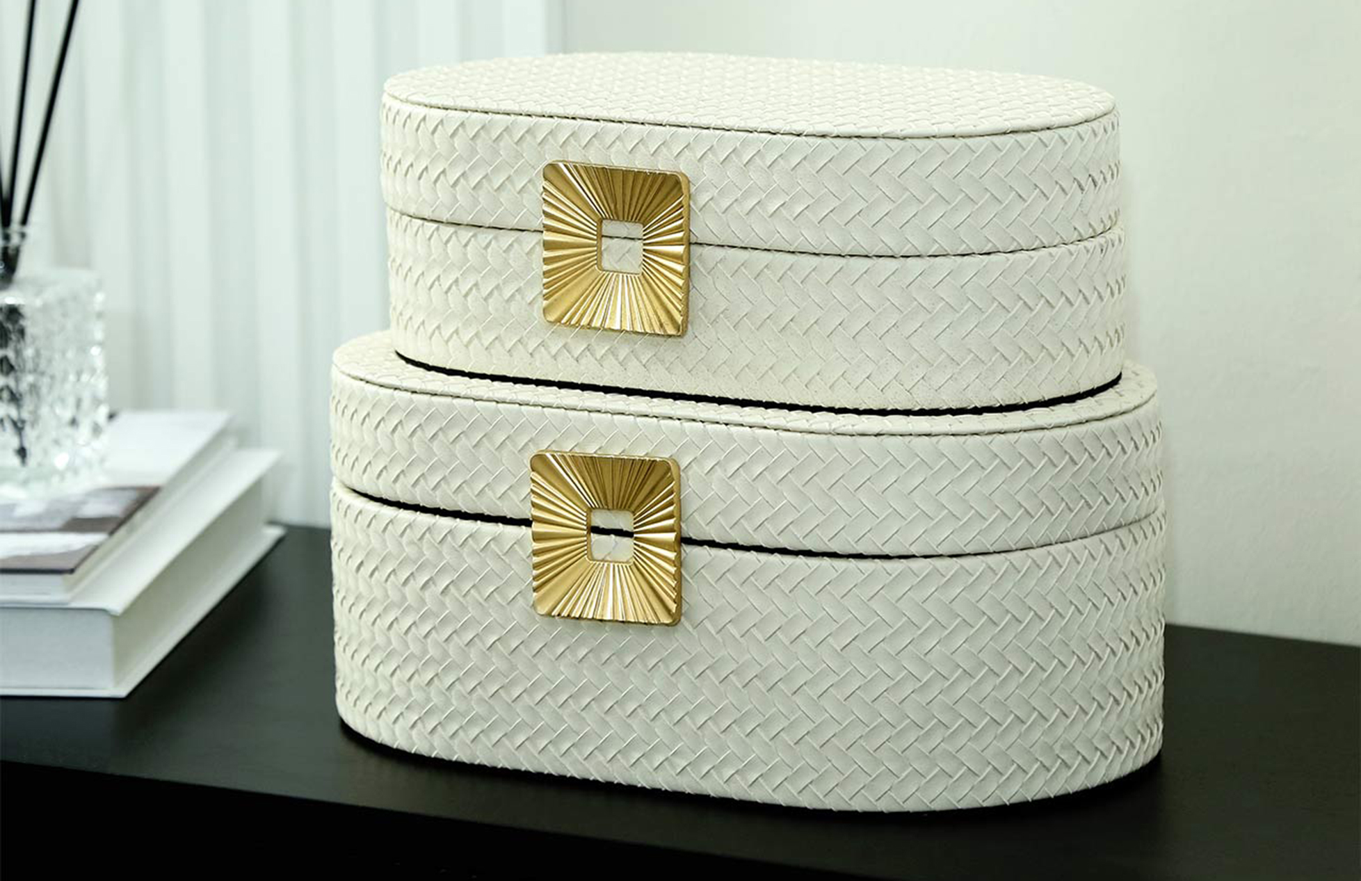 Lina Home is the Wholesale furniture brand in NEC Birmingham UK. They also offer wholesale lighting and Ginger Jars